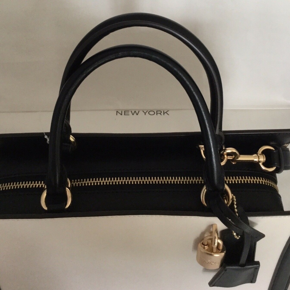 Limited Edition Coach Zoe Carryall Chalk Color Block Boutique Collectors Piece - Picture 5 of 8